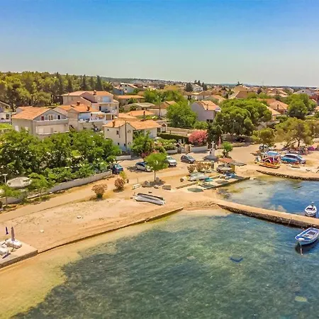 Coastal Family Escape In Turanj, Croatia Apartmán