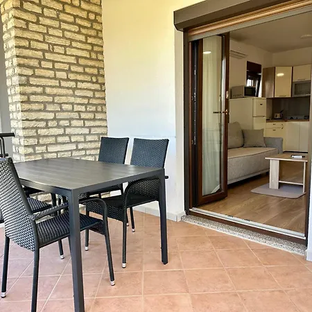 Apartmán Coastal Family Escape In Turanj, Croatia *