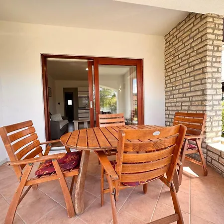 Coastal Family Escape In Turanj, Croatia Apartmán Turanj