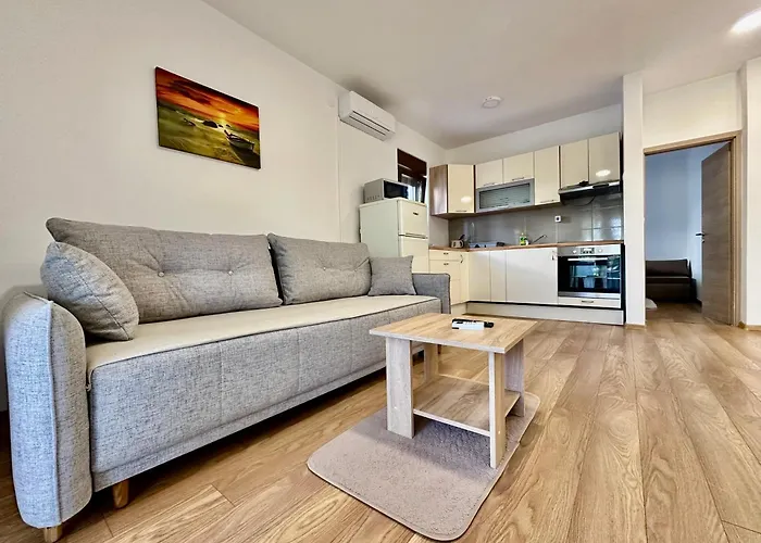 Apartment Coastal Family Escape In Turanj, Croatia