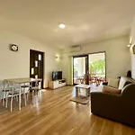 Coastal Family Escape In Turanj, Croatia Lejlighed