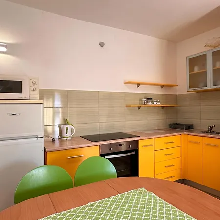 Coastal Family Escape In Turanj, Croatia Turanj