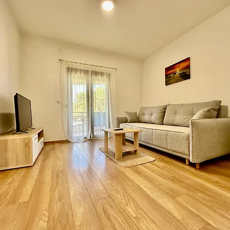 Apartment Coastal Family Escape In Turanj, Croatia Turanj