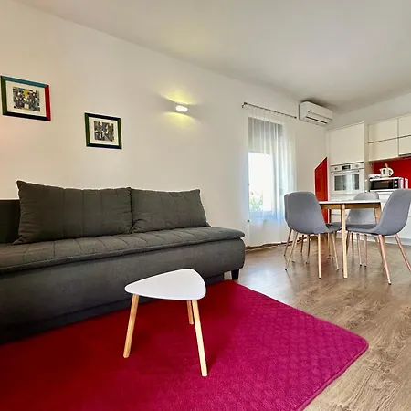 Coastal Family Escape In Turanj, Croatia Lejlighed