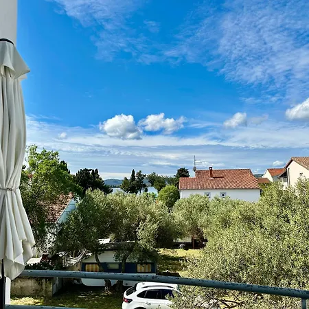 Coastal Family Escape In Turanj, Croatia