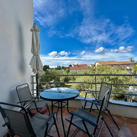 Coastal Family Escape In Turanj, Croatia * Torrette