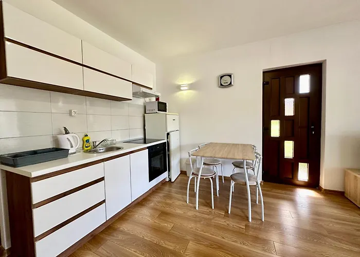 Coastal Family Escape In Turanj, Croatia * Turanj