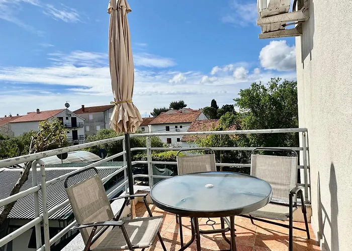 Coastal Family Escape In Turanj, Croatia * Turanj